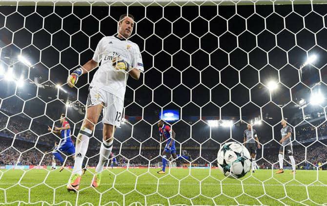Ligue des Champions: FC Bâle 5-0 SL Benfica