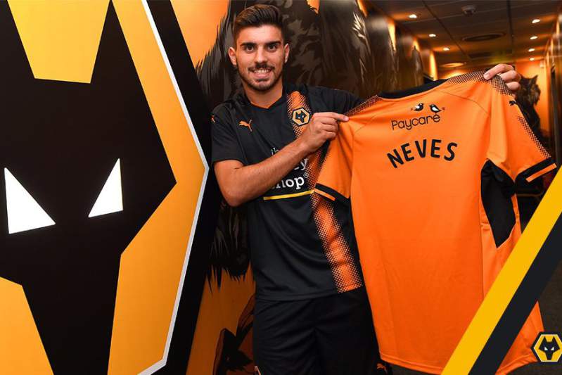 Ruben Neves rejoint les Wolves