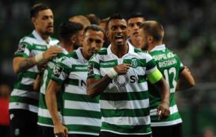 Doublé de Nani face au Vitoria de Setubal