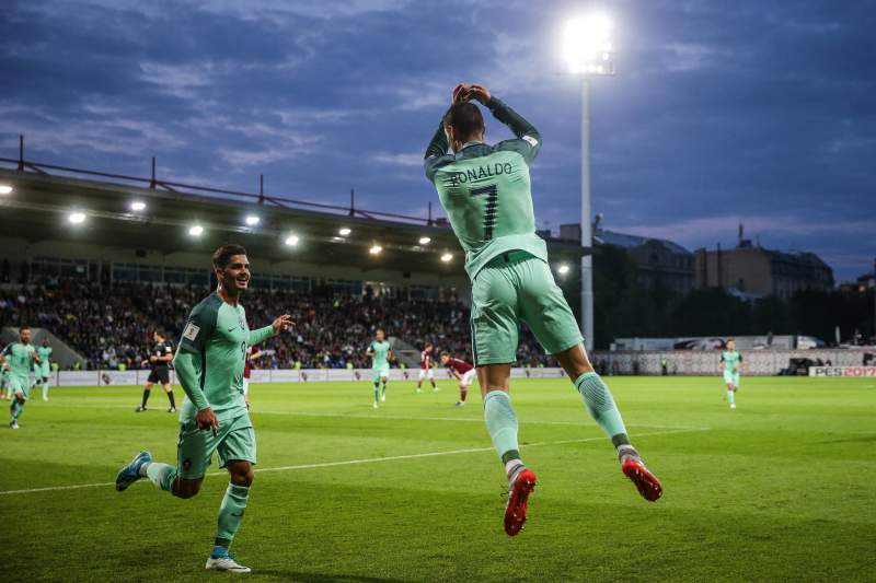 Nouveau doublé pour Ronaldo avec le Portugal