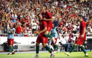 André Silva marque l'Italie