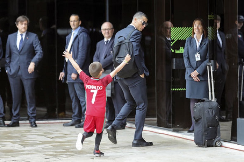 CR7 fan Kid